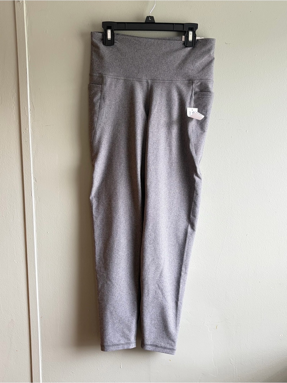Old Navy Gray High-Waisted PowerSoft G-Dry Leggings - Medium